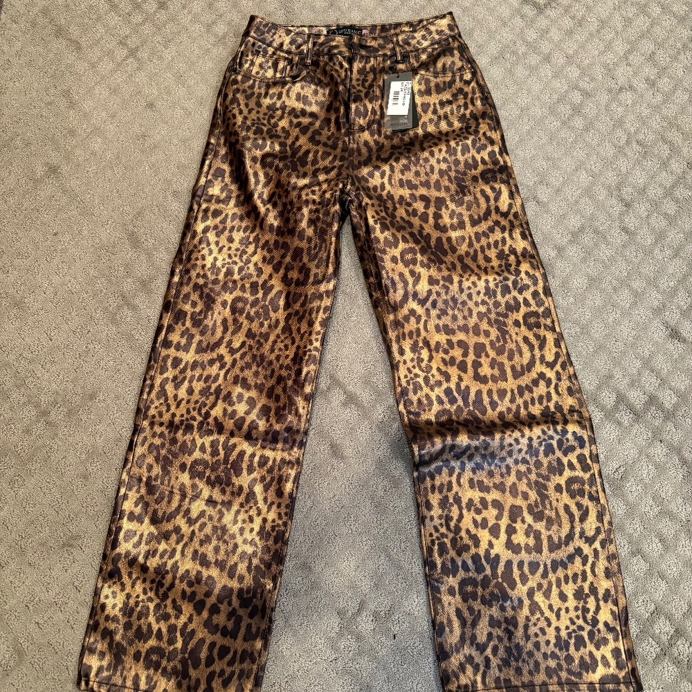 NWT - Mid-Rise Wide Leg Cheetah Jeans
